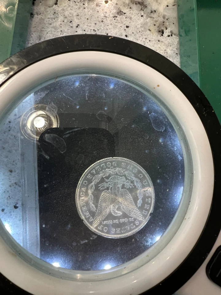 Dólar de plata Morgan 1883-CC GSA sin circular, bonito blanco, plata fina 0,90 Foto 3 de 4