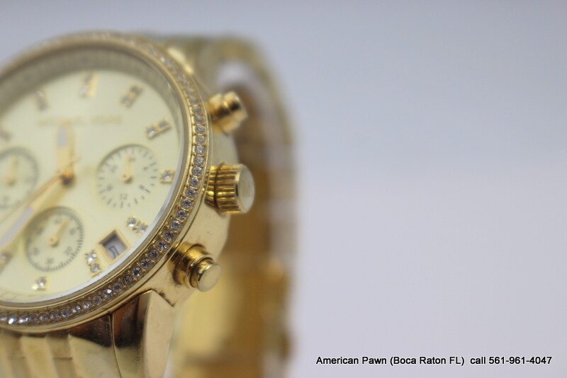 Michael Kors MK5698 Gold Tone Dial Gold Tone Stainless