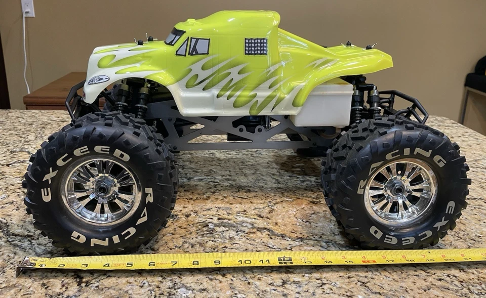MADBEAST EXCEED RC 1/8 NITRO MONSTER TRUCK CLONE HPI RACING SAVAGE - Image 2 of 4