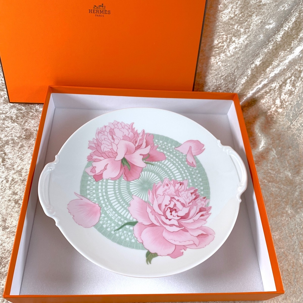 Hermes Les Pivoines Limoges Round Handled Cake Plate Platter