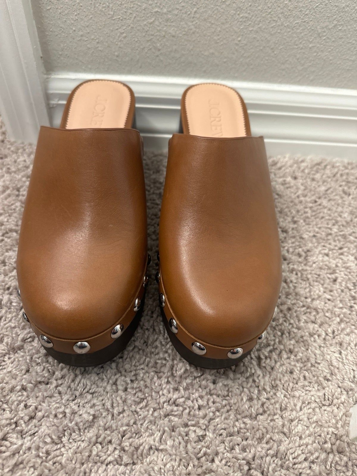 j. Crew platforms - image 1