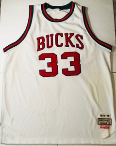 kareem abdul jabbar bucks jersey