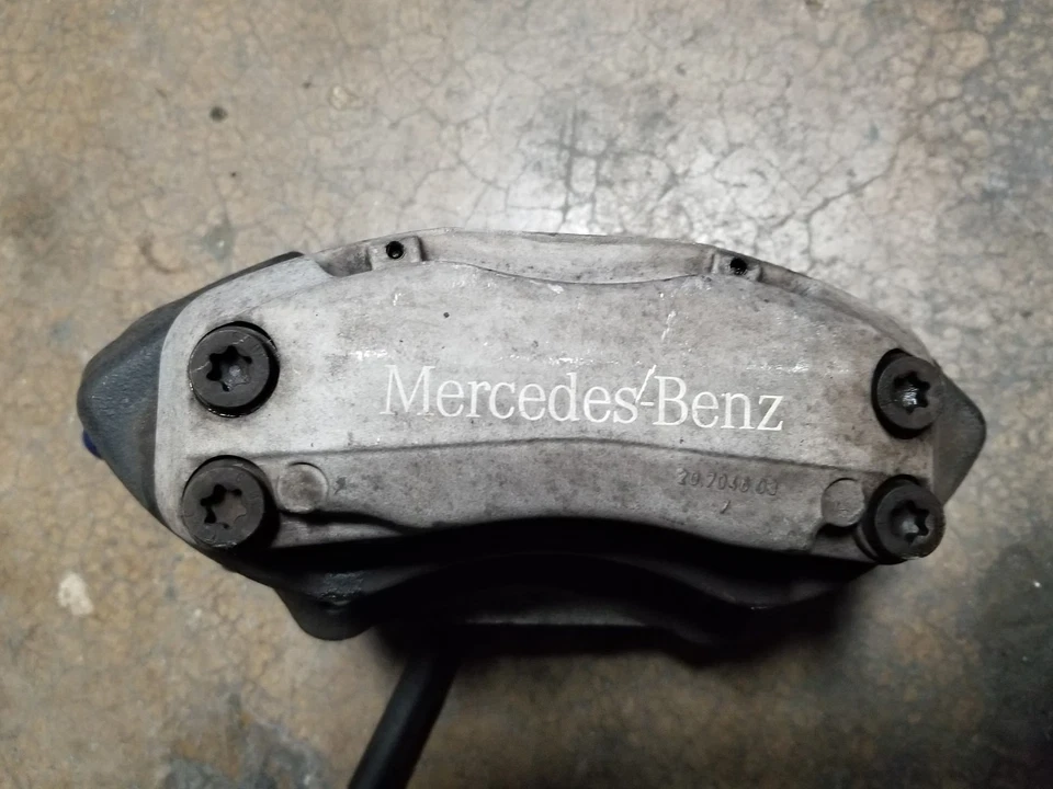 PINZA FRENO BREMBO DELANTERA IZQUIERDA MERCEDES-BENZ W220 S430 S500 S55 AMG Foto 3 de 3
