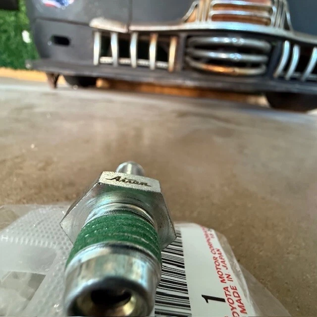 (1) OEM PCV VALVE FOR TOYOTA 2010-2018 PRIUS 1.8L 12204-37010 - same as dealer - Image 4 of 4