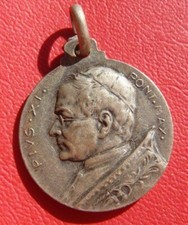ANTICO CIONDOLO MEDAGLIA SACRA VATICANO ITALIA Papa Pio XI Redenzione Giubileo 1933