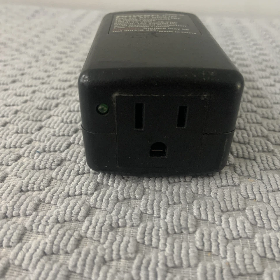 Powerline Mobile Car Outlet DC to AC Inverter - Image 3 of 4