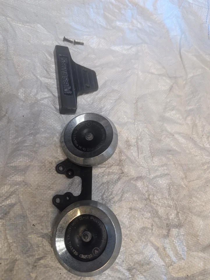 Juego de bocinas 86-06 KAWASAKI VULCAN 750 VN 750 1989 Foto 3 de 4