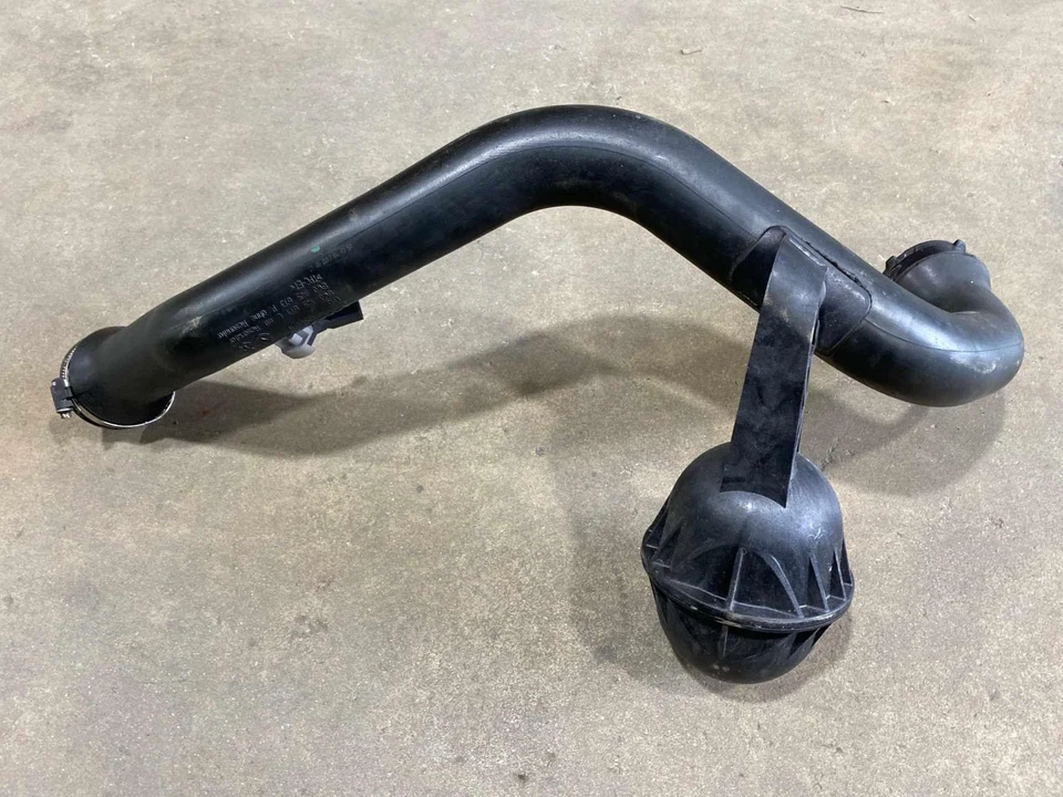 2017 2018 Audi A4 OEM Air Intake Tube Intercooler Pipe 8W0145673L 03G905051E (L) - Image 4 of 4