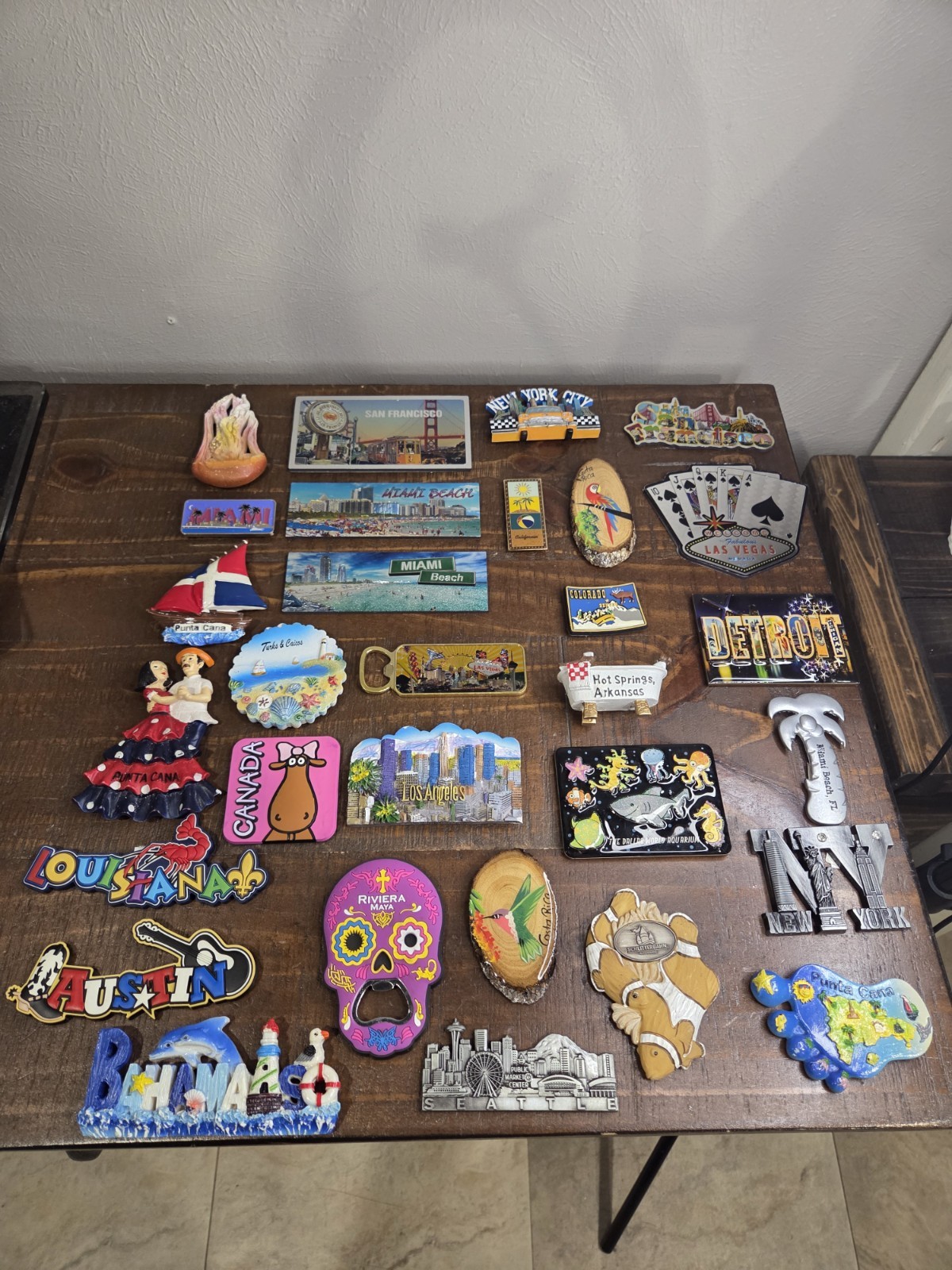 30 World Souvenir Refrigerator Magnets Lot
