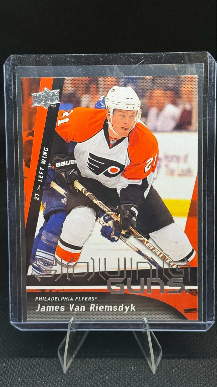 2009-10 Upper Deck James van Riemsdyk Young Guns RC #207 Flyers NHL Card