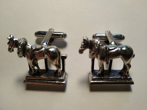 2 Pair of Vintage Cuff Links- Race Horse and Tiger Eye....... - Picture 2 of 6
