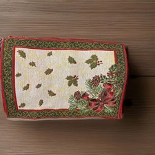 Set of 4 Sparkle Christmas Tapestry Placemats Pinecones  Holly Holiday Decor