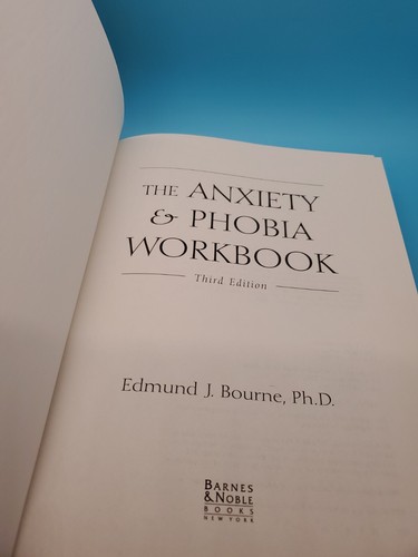 The Anxiety And Phobia Workbook Relaxation Exercise Coping With Panic Others - Picture 3 of 3