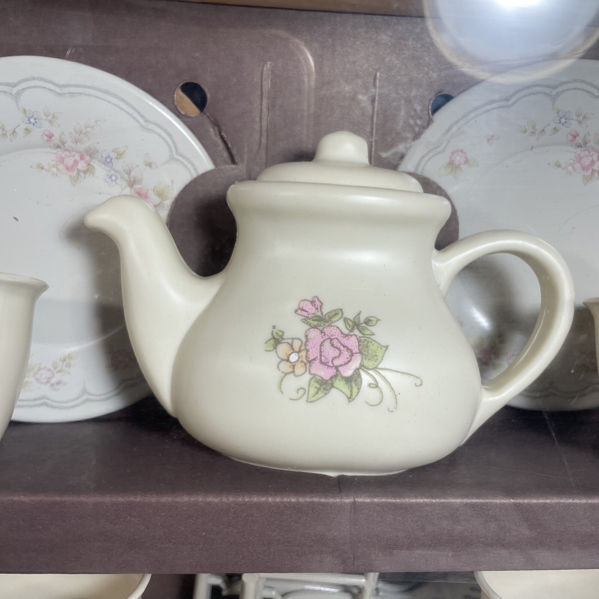 Perennials by Pfaltzgraff Toy Dish Set The Tea Rose Collection