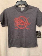 Boys Majestic Chicago Blackhawks NHL T-Shirt Small 8 NWT Hockey