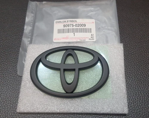 TOYOTA 10cm X 7cm MATT BLACK COLOR LOGO EMBLEM BADGE FOR REAR TOYOTA