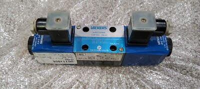 VICKERS  DG4V-3-6C-M-U7-H-7-50  DC 24V SOLENOID VALVE