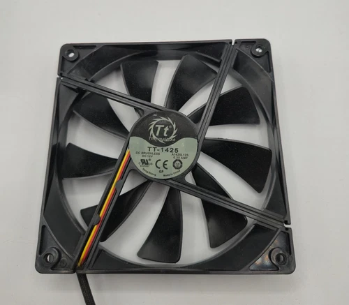 Thermaltake Gehäuselüfter 140mm schwarz TT-1425