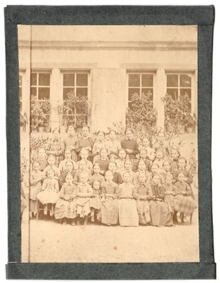 Klasse Gruppe Mädchen Kind halb groß Stereo Fotoalbum um 1865