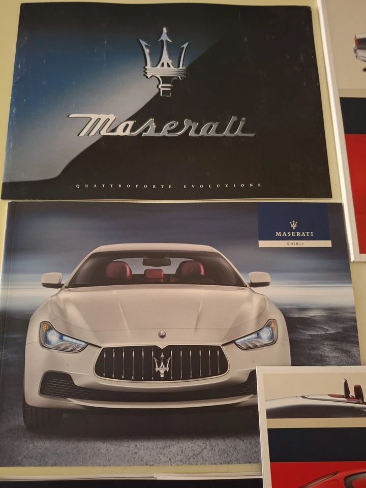 Maserati Spyder,Coupè, Granturismo, Quattroporte, Ghibli Brochure - Immagine 2 di 4