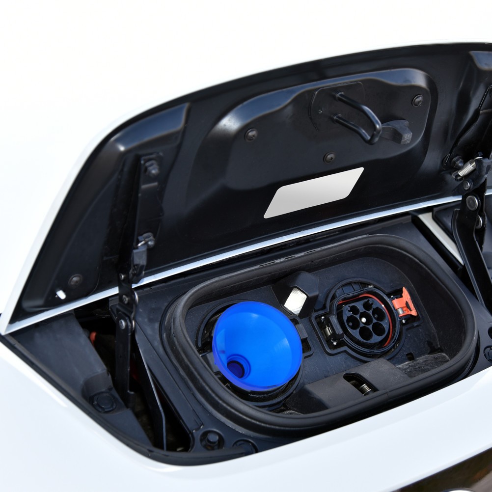 Capless Gas Tank Funnel Engine Oil Funnels with Strainer Gasoline