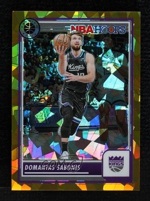 2023 Panini NBA Hoops Premium Stock Gold Ice Prizm 10/10 Domantas Sabonis 10cn