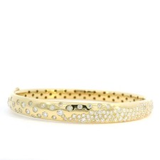 2.08ct Round Cut Pave Set Lab Grown Diamond 18k Yellow Gold Diamond Daisy Bangle