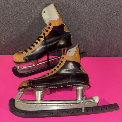 Vintage Ice Skates Black Brown NHL Officialy Approved 9 2/3 Canada Bauer Gaurd