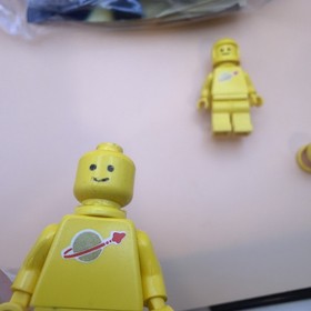 Lego - Classic Space  - 6926 - Mobile Recovery Vehicle - 99% Complete