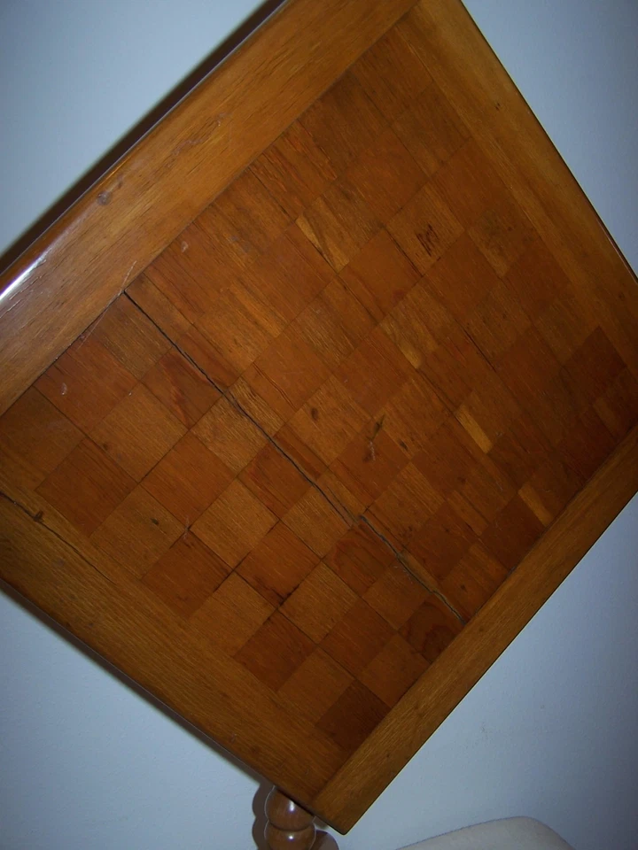 Tilt Top Game Table Early 1800's  - Image 3 of 4