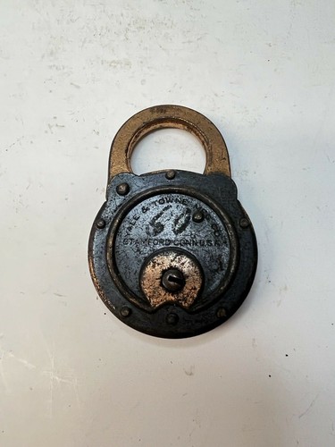 Vintage 1940s Original Yale & Towne Company Copper & Steel No. 645 Padlock - Picture 5 of 5