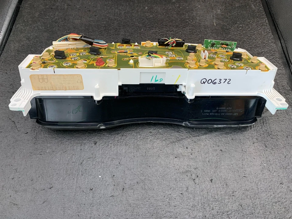 *Speedometer Cluster 2000 & 01 Ford Explorer / Mercury Mountaineer 200,039 Miles - image 3 of 4