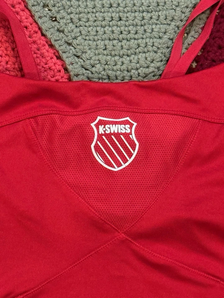 Sujetador sin mangas K-Swiss para mujer rojo talla mediana Foto 2 de 4