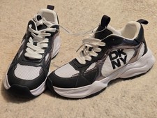 New DKNY Women's Deyoung Chunky Sneakers White Dark Gray  Silver Size 8.5 M