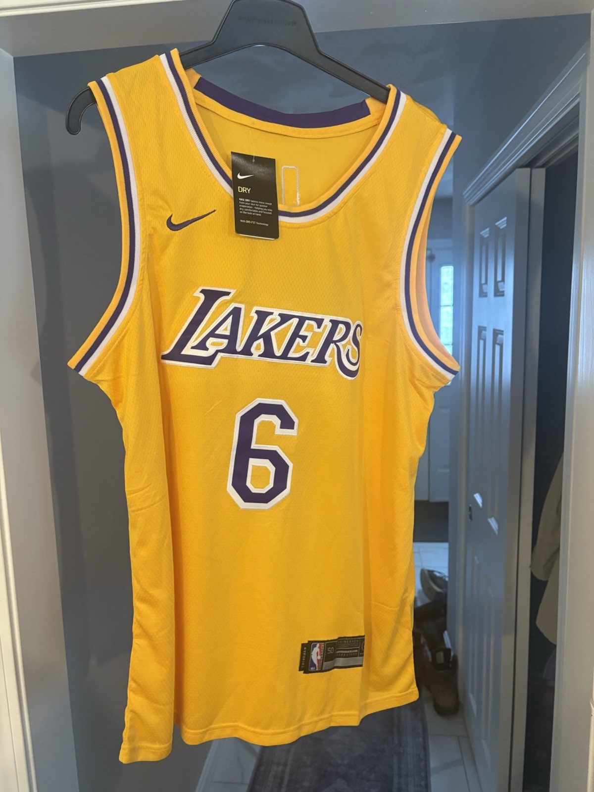 Nike LeBron James Los Angeles Lakers Swingman Jersey Gold Adult Large Size 50