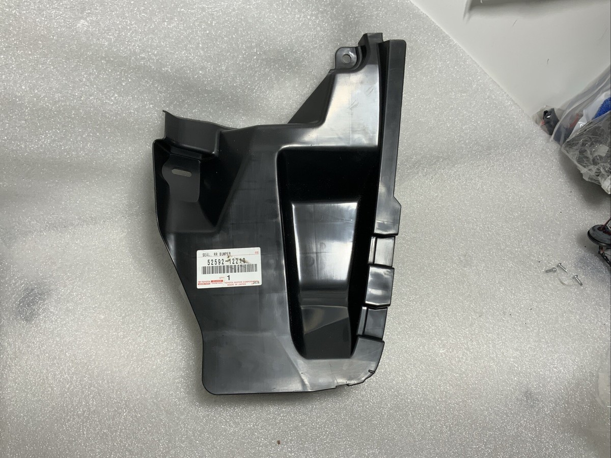 2017-2018 TOYOTA COROLLA IM HATCHBACK REAR LEFT BUMPER SIDE SEAL