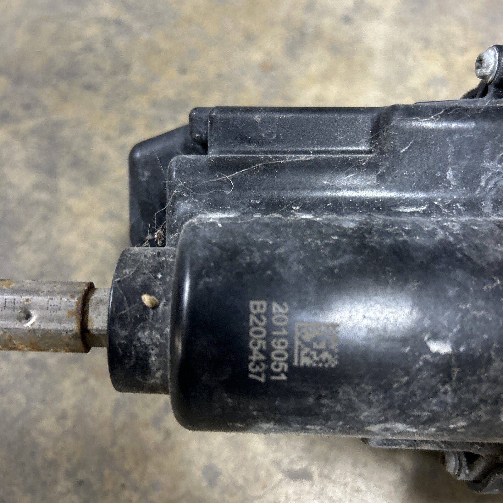 20192023 RAM 1500 FRONT AIR Dam (brackets And Motor Only )Oem