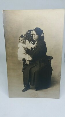 Vintage UK antike Abstammung Postkarte Dame mit Baby Maud & Albert Scibthorpe um 1910 