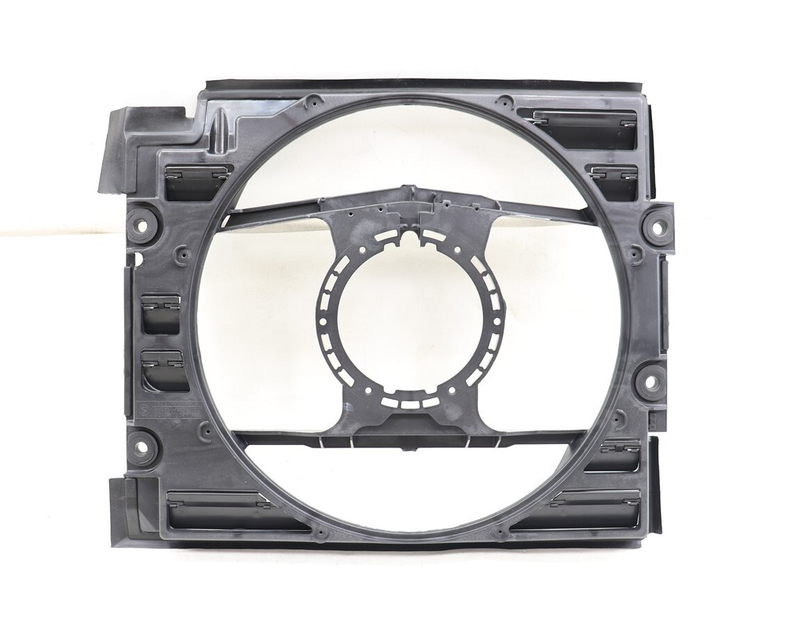 Genuine BMW E39 AC Condenser Auxiliary Fan Shroud OEM for sale 