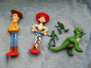 buzz lightyear dinosaur