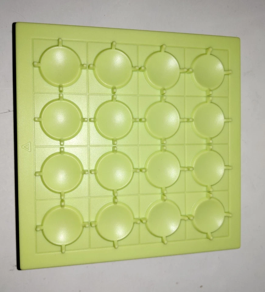 Flip It The Topsy-Turvy Game Think Fun Binary Arts One Player Puzzle Game 2000 - Image 4 of 4