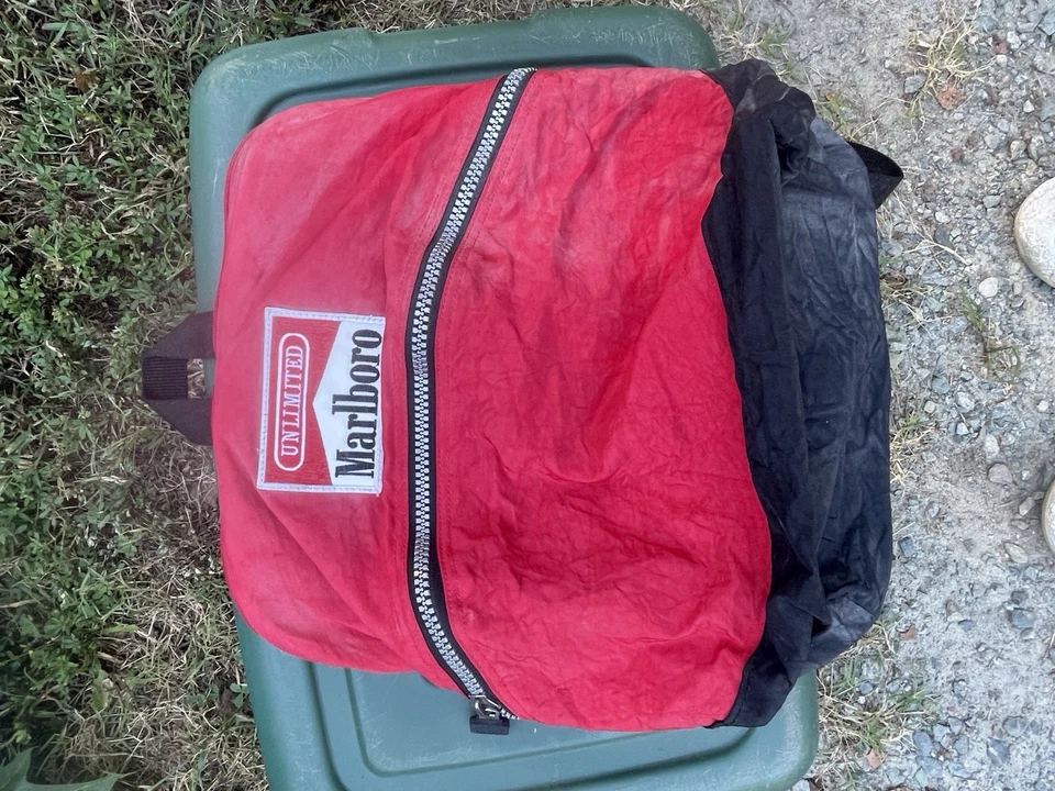Vintage Marlboro Unlimited backpack - Image 2 of 4
