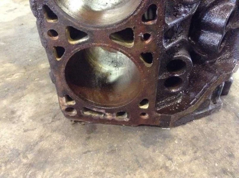 88 89 BUICK CHEVROLET 2.8L 6-173 ENGINE CYLINDER BLOCK CORE Foto 4 de 4