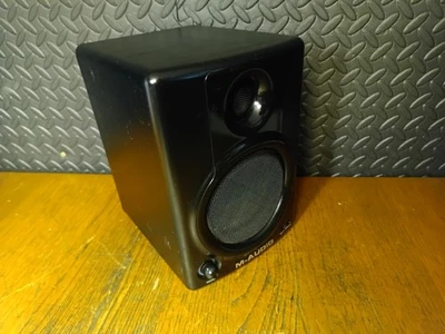 M-Audio AV40 Studiomonitor Aktiv LINKS Lautsprecher NUR Einzeln ERSATZTEIL REPARATUR PROJEKT - Bild 1 von 4