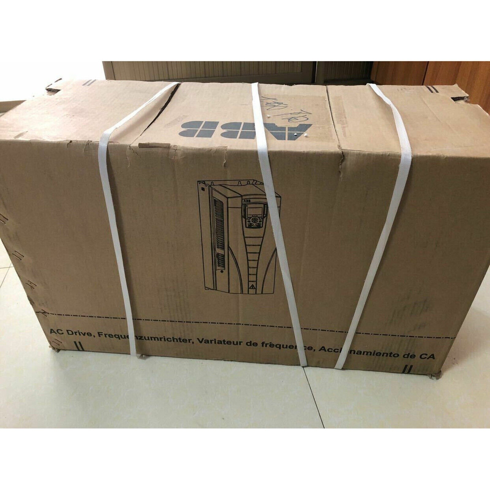 1pcs new   Inverter ACS380-040S-05A6-4 3P AC380V~480V 2.2KW Fast Shipping *vb