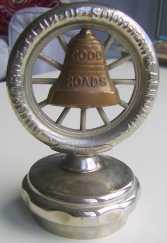 Southern California Automobile Club Bonnet Badge on radiator Base date Unknown - Picture 2 of 3