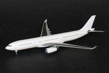 ''Damage'' Airbus A330-300 "Blank" series JC Wings 1:200 Diecast Model XX2104