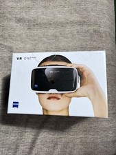 Zeiss VR One Plus; Virtual Reality Headset