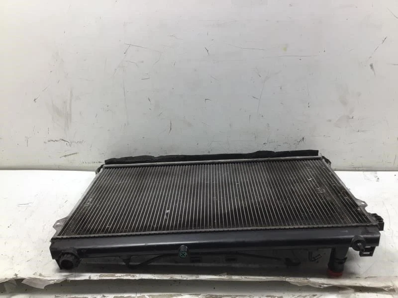 Kia Sedona 2010 radiador de 3,8 L 6 cilindros OEM+ Foto 4 de 4