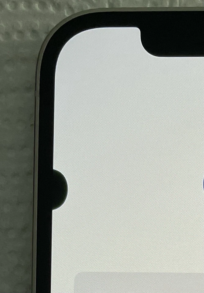 Apple iPhone 12 Pro - 128GB - Silver - Immagine 2 di 4